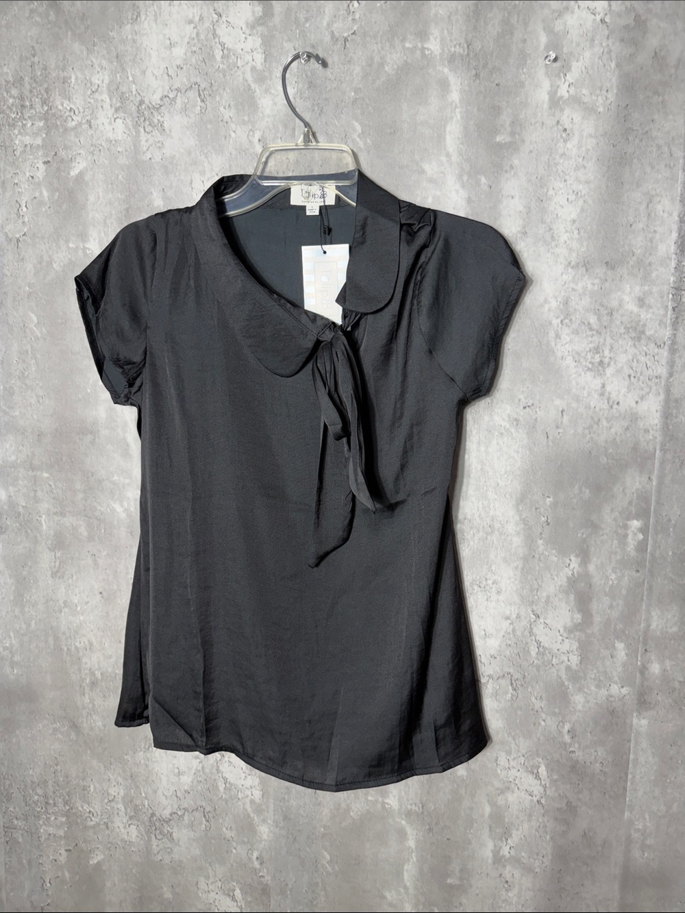 NWT Tulip B Women's Black Tie-Neck Short Sleeve Top